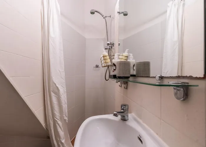 A Sua Pequena Casa Perto De Santos Art District Διαμέρισμα Lisboa