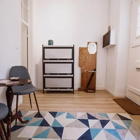 A Sua Pequena Casa Perto De Santos Art District דירה ליסבון