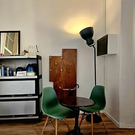 A Sua Pequena Casa Perto De Santos Art District Apartament