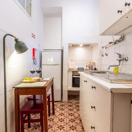 Apartamento A Sua Pequena Casa Perto De Santos Art District Lisboa