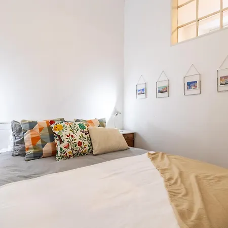 A Sua Pequena Casa Perto De Santos Art District * Lisboa