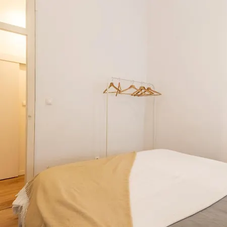 Apartament A Sua Pequena Casa Perto De Santos Art District *