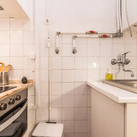 A Sua Pequena Casa Perto De Santos Art District * Lizbona